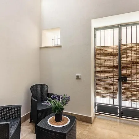 Apartment The White Loft